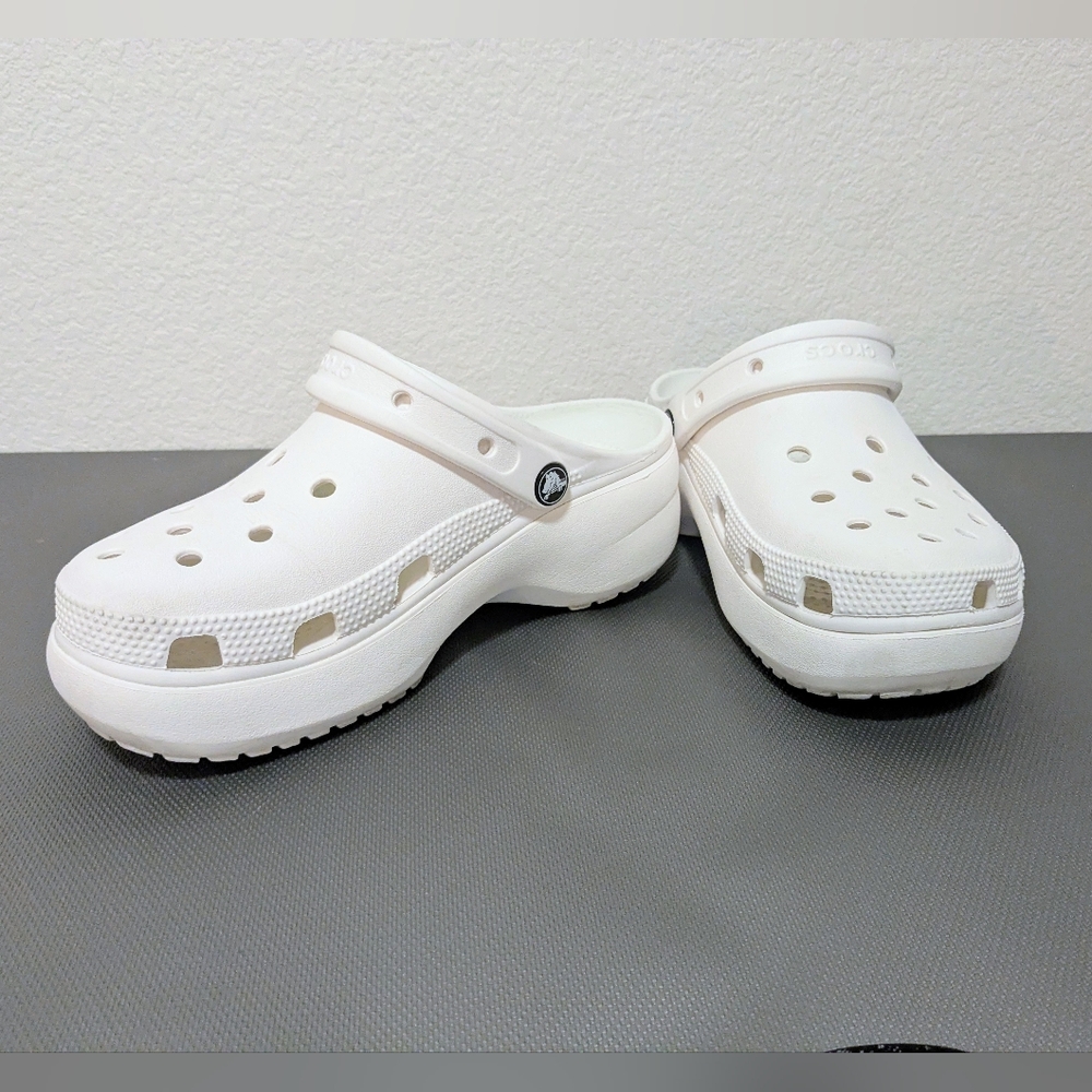 Women's Crocs Pure White Classic Platform Clogs - Picture 2 of 7